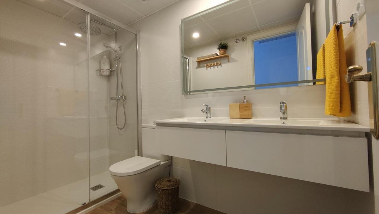 Luxury Apartment Bajondillo Beachfront توريمولينوس المظهر الخارجي الصورة