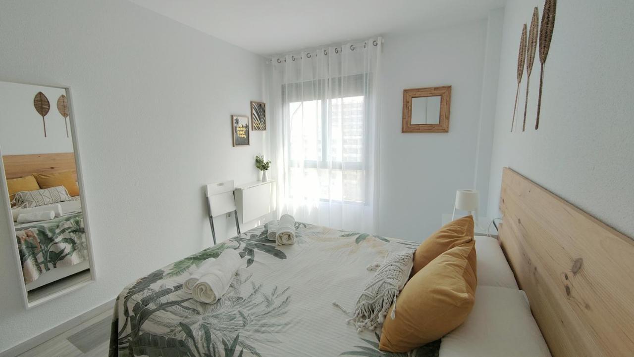 Luxury Apartment Bajondillo Beachfront توريمولينوس المظهر الخارجي الصورة
