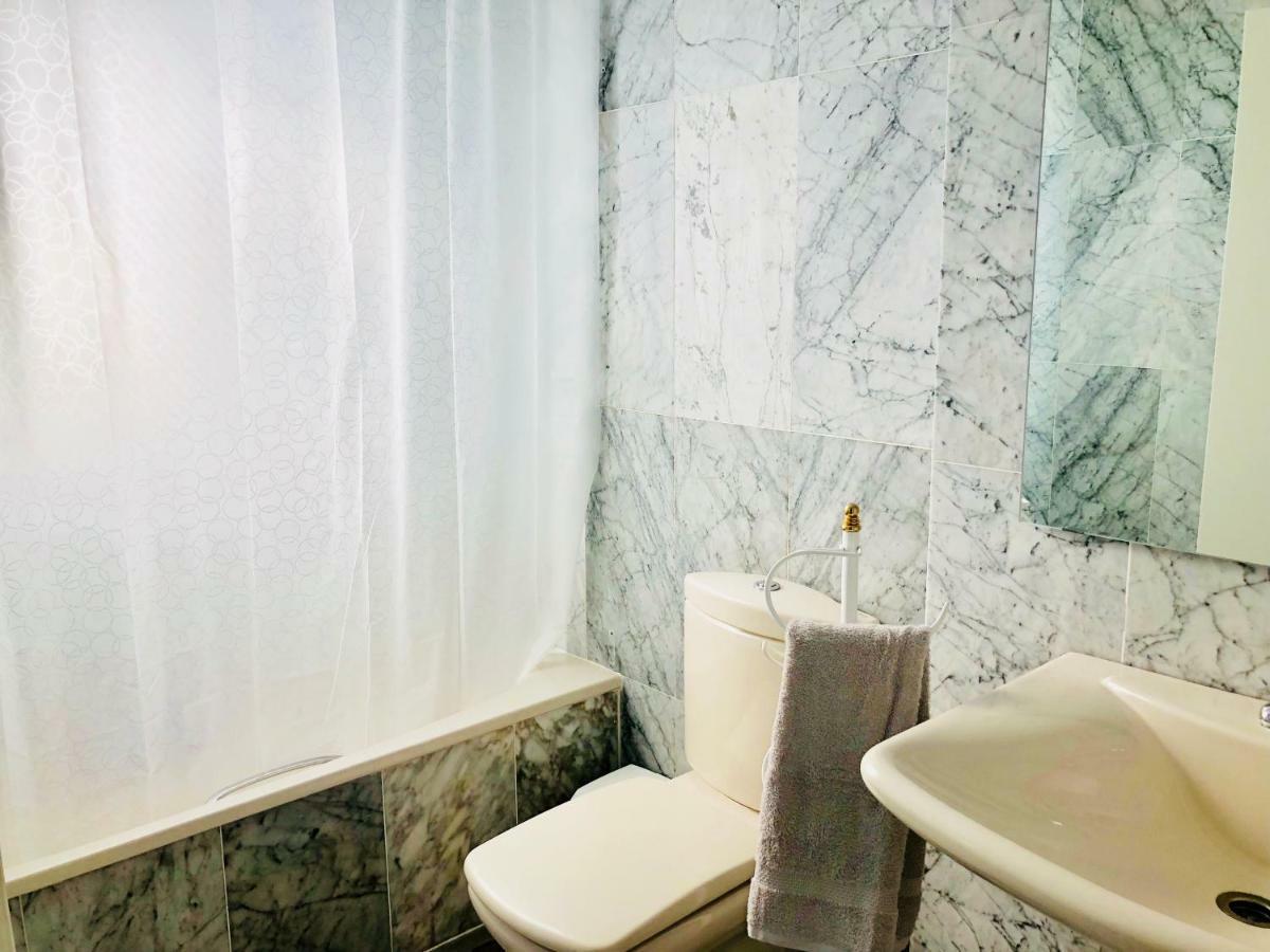 Luxury Apartment Bajondillo Beachfront توريمولينوس المظهر الخارجي الصورة