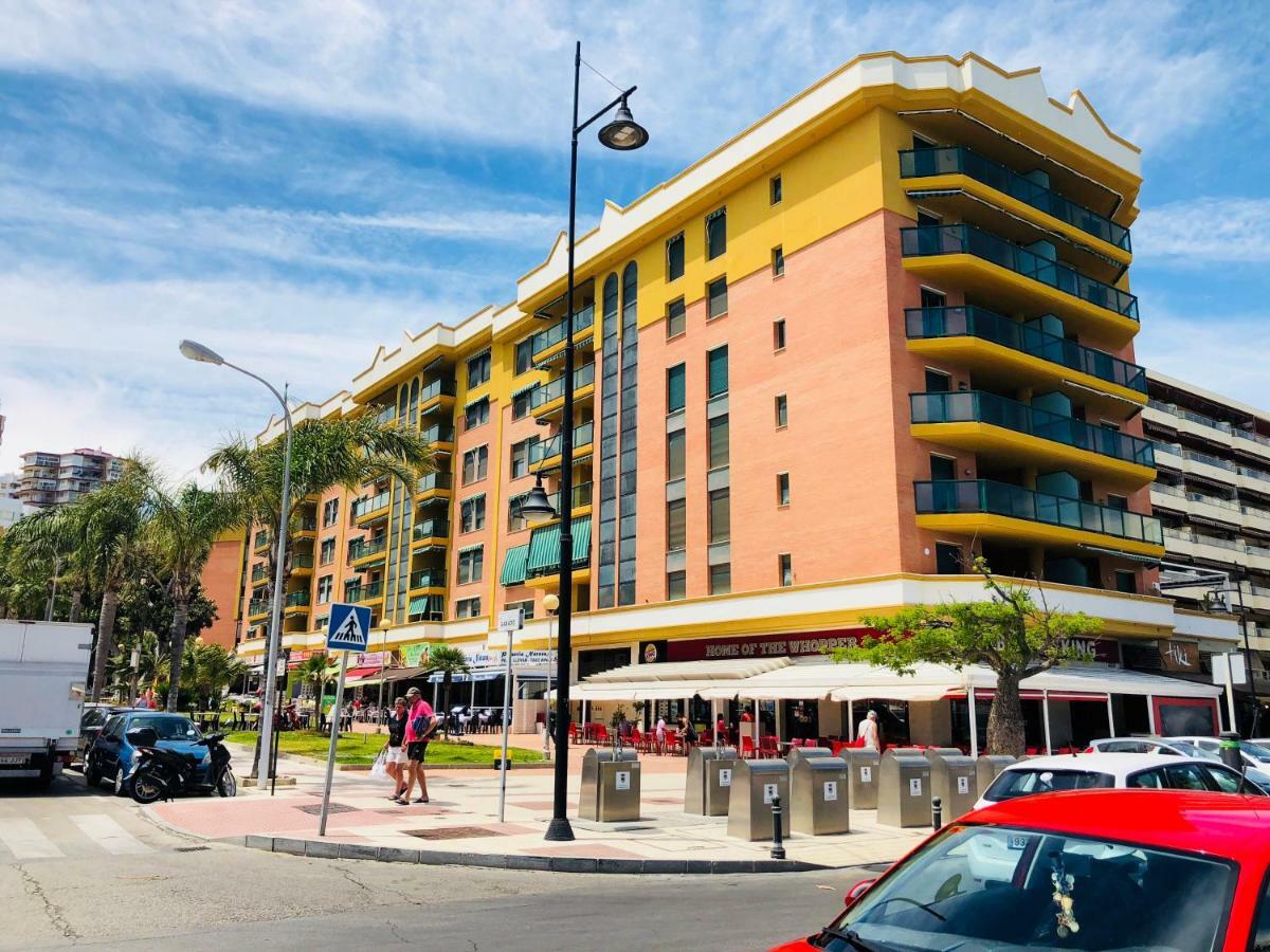 Luxury Apartment Bajondillo Beachfront توريمولينوس المظهر الخارجي الصورة