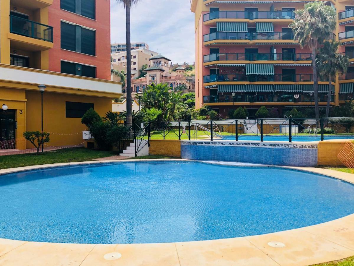 Luxury Apartment Bajondillo Beachfront توريمولينوس المظهر الخارجي الصورة
